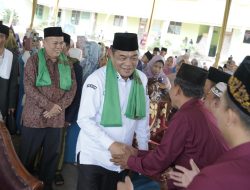 H M Toha Ajak Dukung Program Pembangunan dan Salurkan Sumur Bor untuk Santri