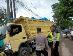 Bernopol Palsu, Truk Tabrak Pelajar di Jalan AMD Palembang Hingga Kritis