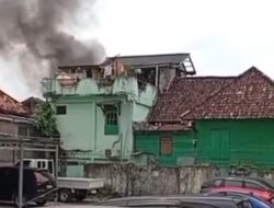 Tidak Ada Korban Jiwa, Kebakaran di Lorong Manggar Boom Baru Palembang, 4 Rumah Hangus