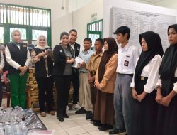 Yusuf Malaya Bantu Pendidikan Anak Berprestasi Melalui Program Beasiswa PMPB Sumsel