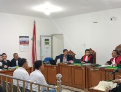 Tersandung Gratifikasi, Kholizol Tamhullis Anggota DPRD Muara Enim bersama Anaknya Jalani Sidang Perdana