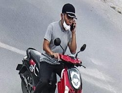 Motor Pedagang Es Jumbo di Palembang, Dibawa Kabur Pria Berkaos Polisi