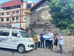 Perkuat Pelayanan Sosial Masyarakat, BRI Salurkan Mobil Jenazah untuk Yayasan Buddhakirti